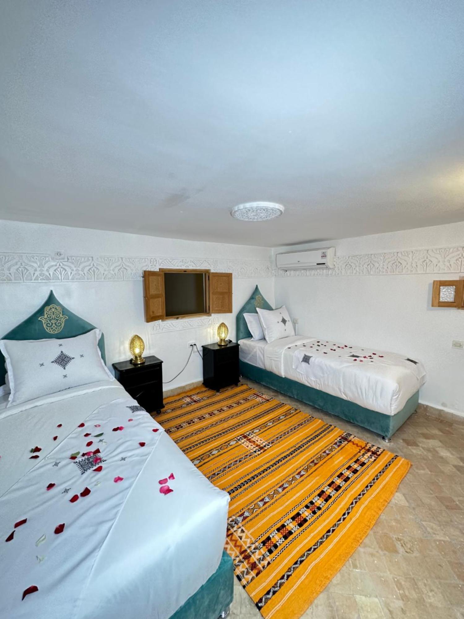 Bed and Breakfast Dar Khmissa Фес Экстерьер фото