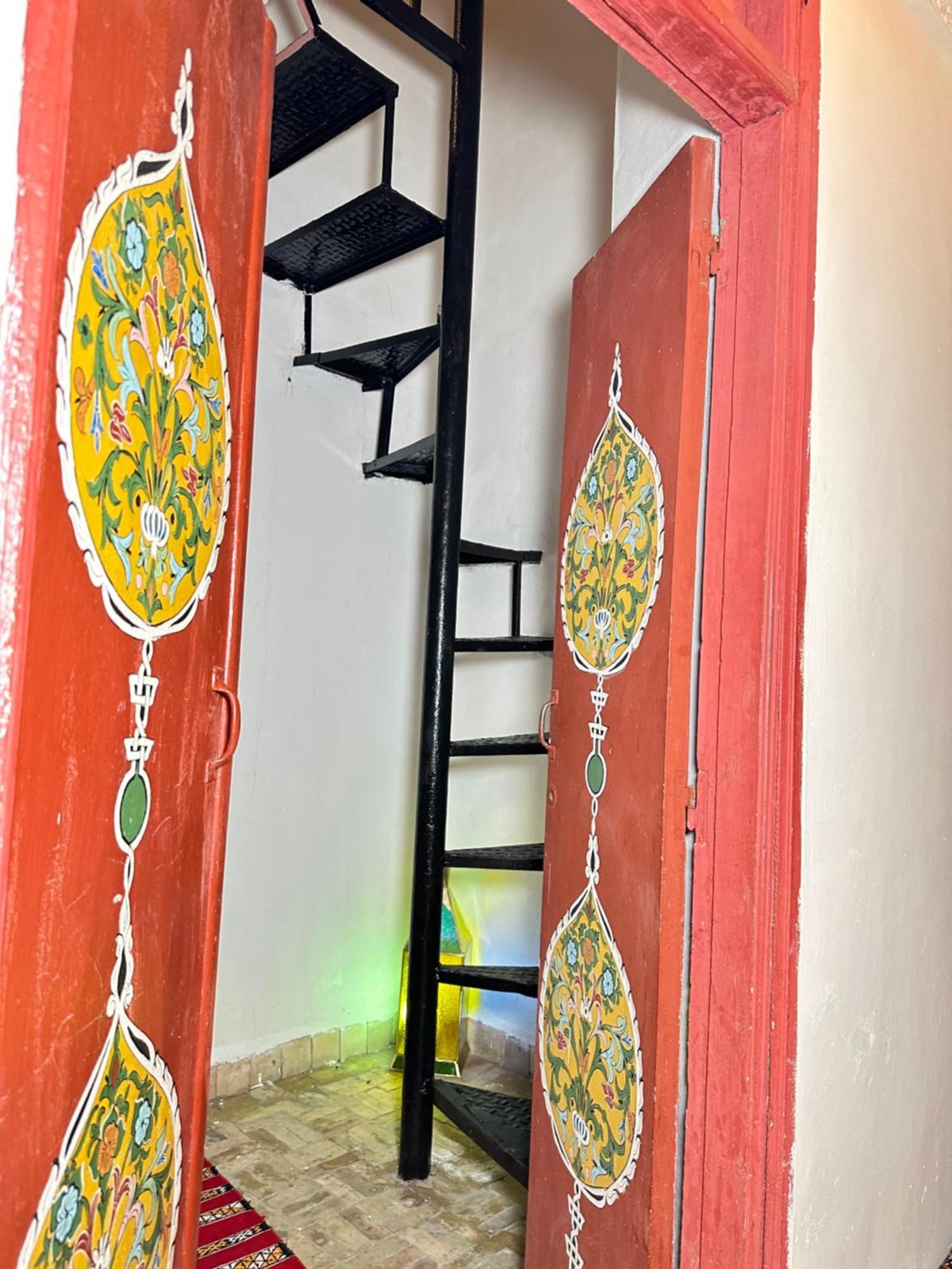 Bed and Breakfast Dar Khmissa Фес Экстерьер фото