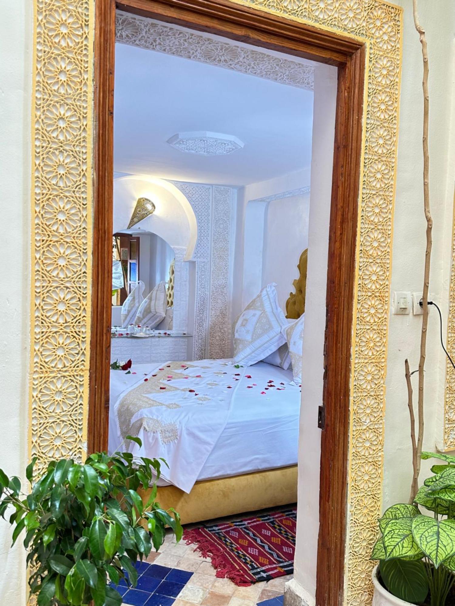 Bed and Breakfast Dar Khmissa Фес Экстерьер фото