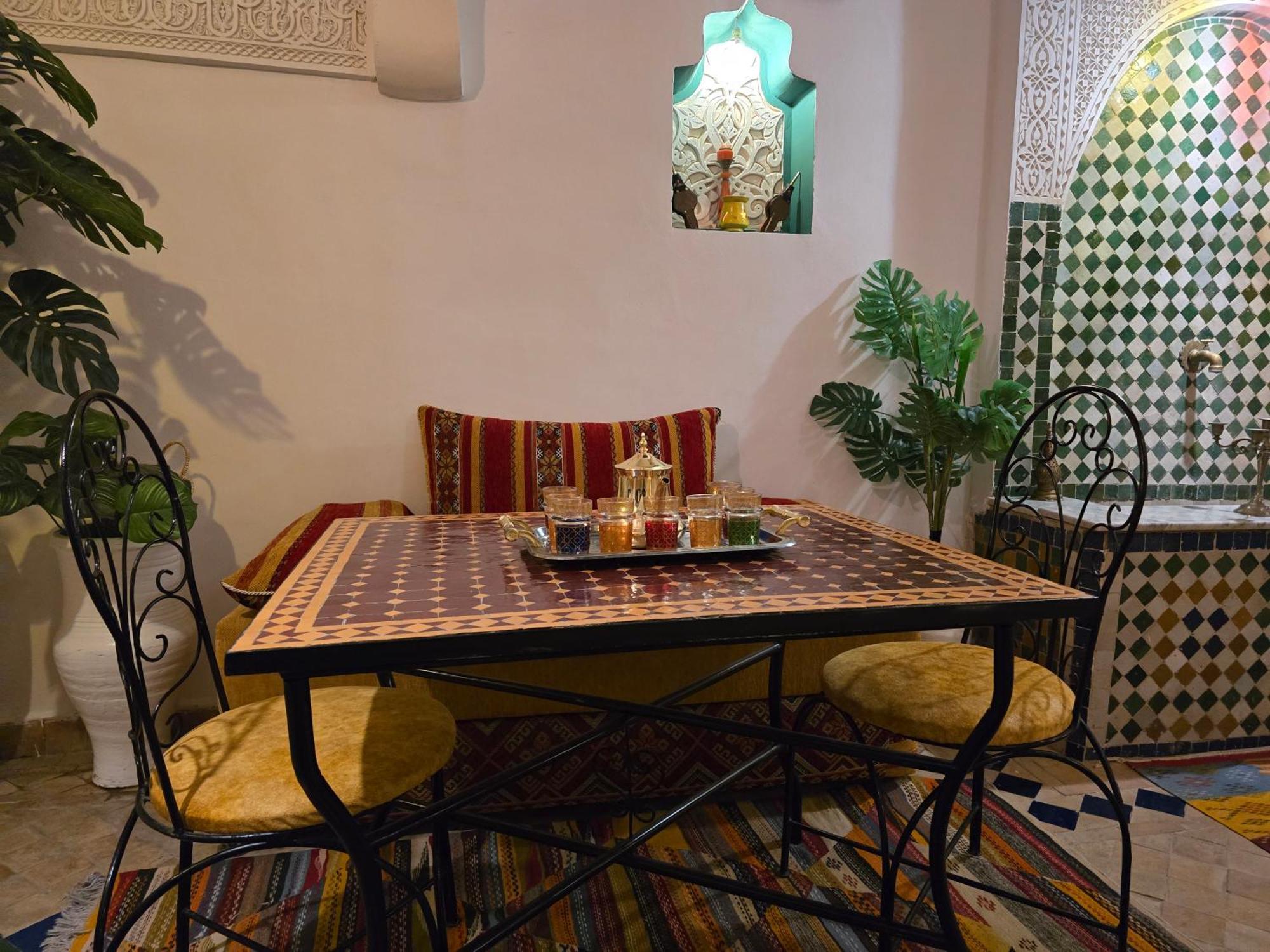 Bed and Breakfast Dar Khmissa Фес Экстерьер фото