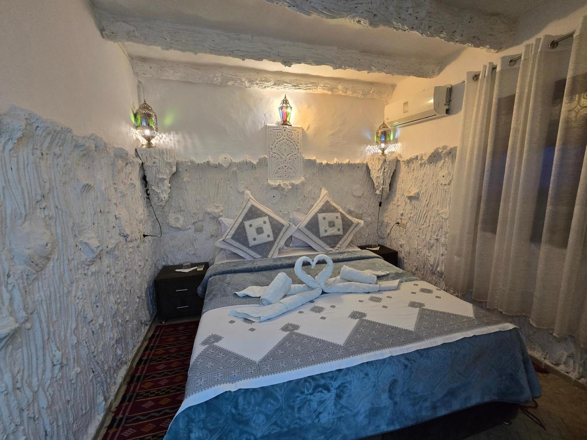 Bed and Breakfast Dar Khmissa Фес Экстерьер фото