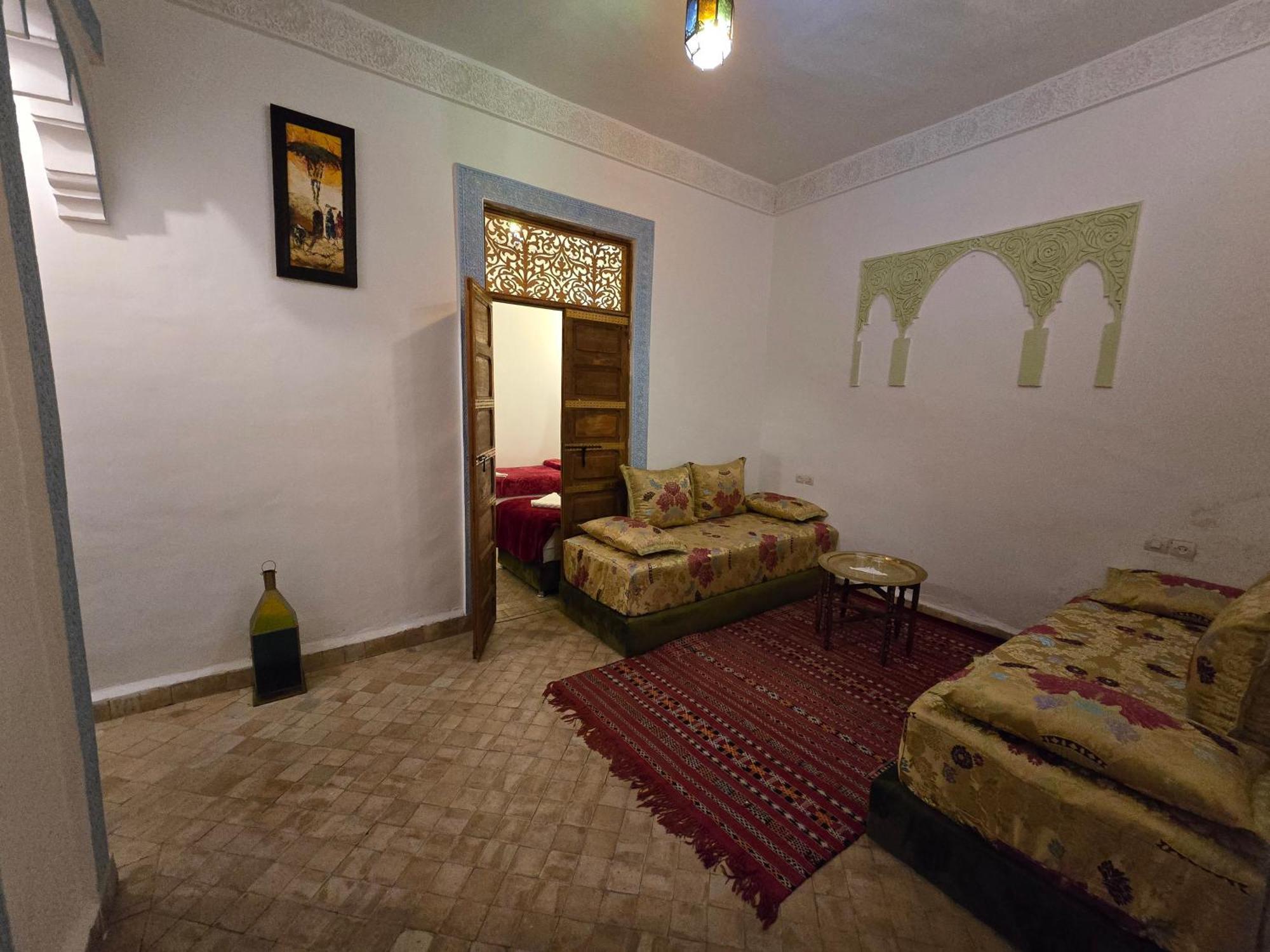 Bed and Breakfast Dar Khmissa Фес Экстерьер фото