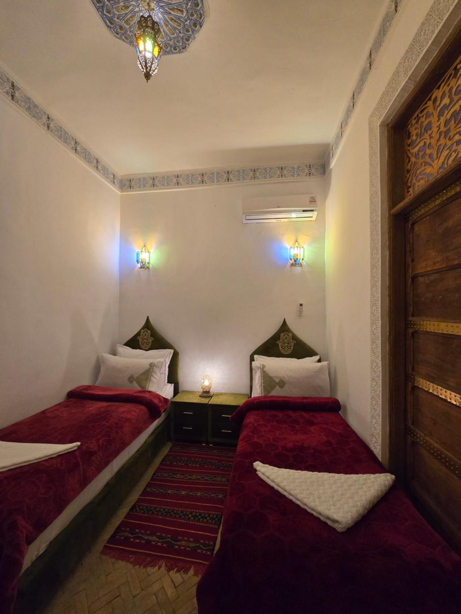 Bed and Breakfast Dar Khmissa Фес Экстерьер фото