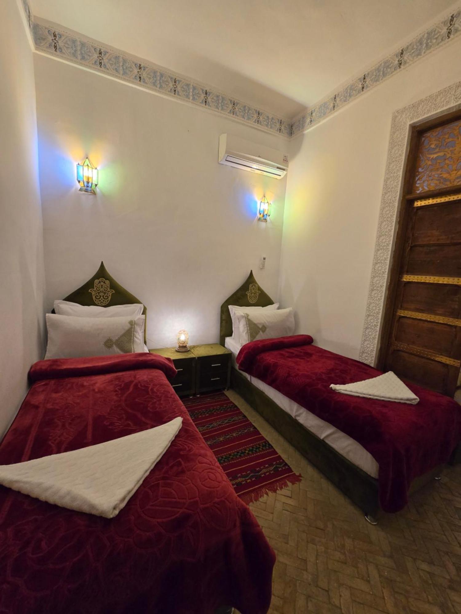Bed and Breakfast Dar Khmissa Фес Экстерьер фото