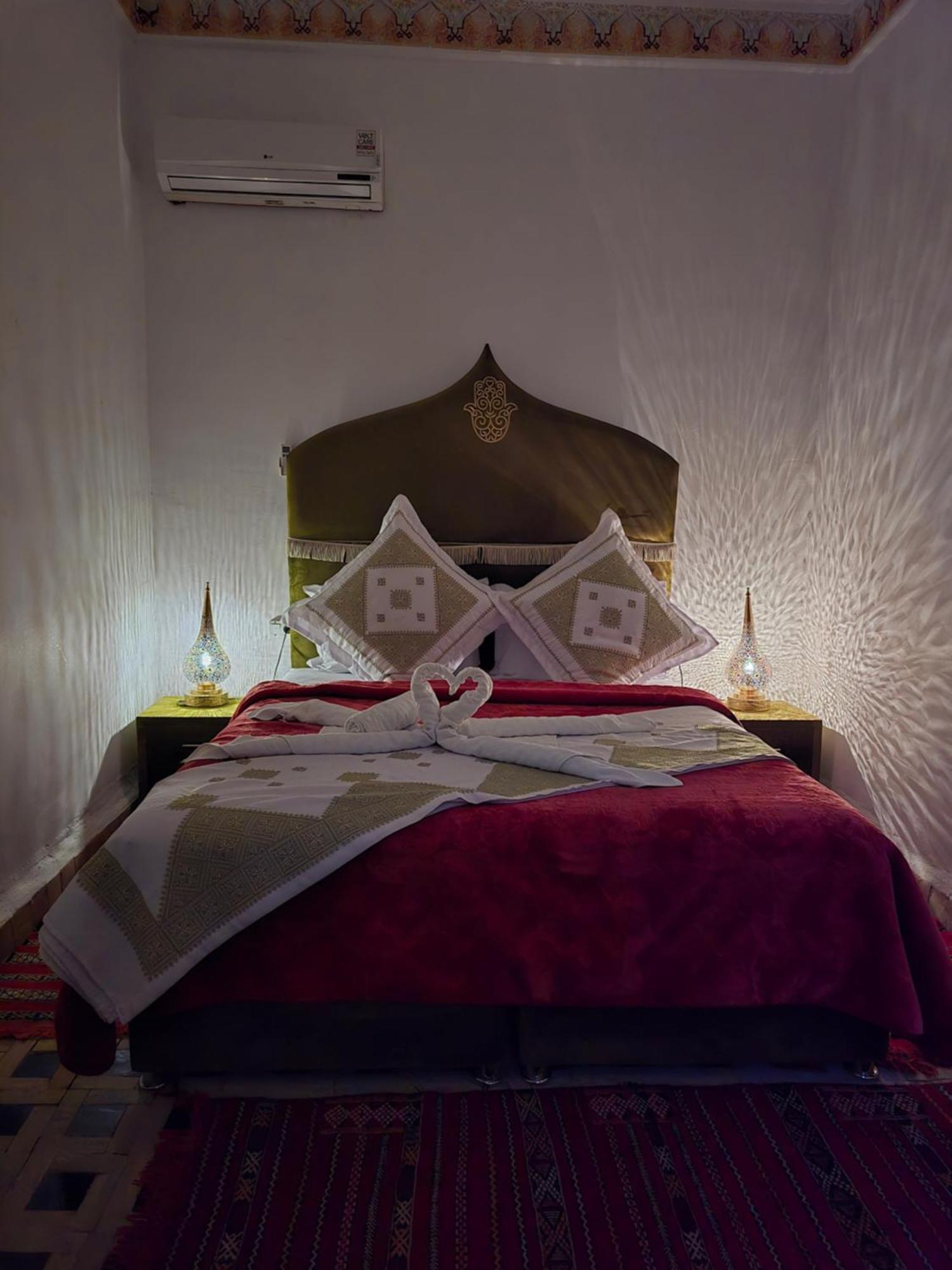 Bed and Breakfast Dar Khmissa Фес Экстерьер фото